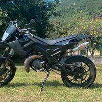 Aprilia Derbi senda