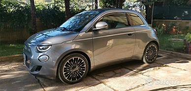 Fiat 500e Cabrio La Prima by Bocelli 42khw