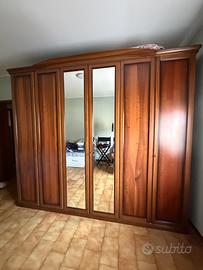 Armadio a 6 ante e cassettiera