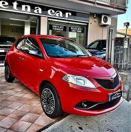 Lancia Ypsilon 1.0 FireFly 5 porte S&S Hybrid Ecoc
