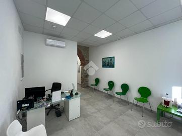 UFFICIO A LA SPEZIA
