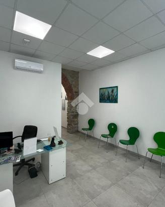 UFFICIO A LA SPEZIA