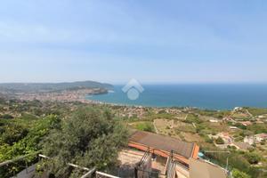 3 LOCALI A AGROPOLI