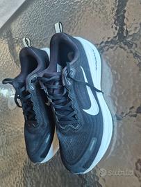Nike Vomero Plus