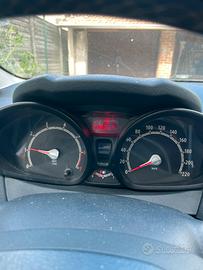 Ford Fiesta del 2011 a GPL, 276.000 km