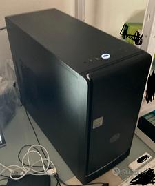 PC Intel i3 10100 RAM 8gb SSD 224GB con Monitor