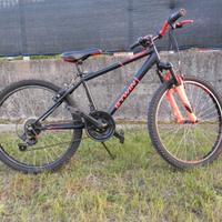 Bici BTWIN ROCKRIDER 500 24"  Nera Arancio