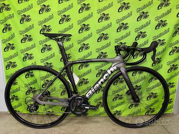 BIANCHI OLTRE XR3 CV DISC ULTEGRA