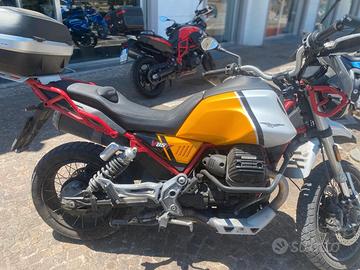 Moto Guzzi V85 TT - 2022