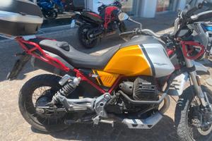 Moto Guzzi V85 TT - 2022
