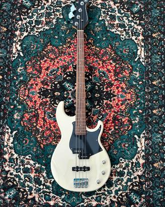 Basso elettrico 4 corde Yamaha BB234 Vintage White
