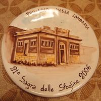 piatti decorativi in ceramica decorati a mano