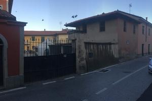 Appartamenti e pertinenze via roma 4