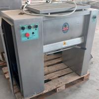 Impastatrice per carne da 100 kg Parmeggiani
