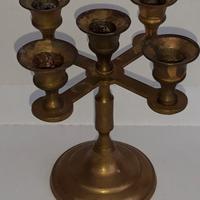 CANDELABRO IN OTTONE A 5 FIAMME