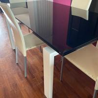 Tavolo Calligaris in vetro nero