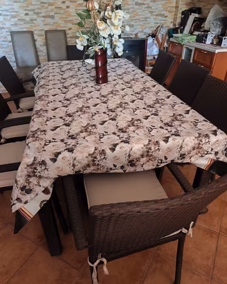 tavolo +8 poltrone 