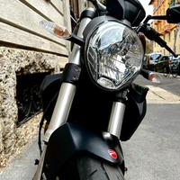 Ducati monster821