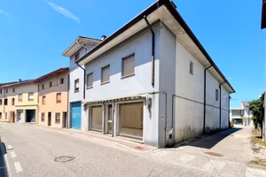 PORZIONE DI BIFAMILIARE A MUZZANA DEL TURGNANO
