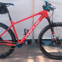mountain bike focus raven tg.L 29"