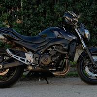 Suzuki gsr 600 black A2