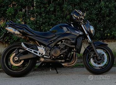 Suzuki gsr 600 black A2