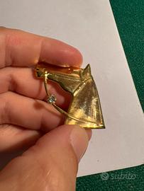 Spilla con brillantino