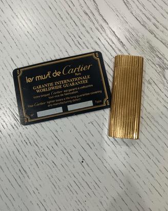 Accendino placcato oro 18 carati Le Must Cartier
