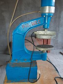 VULCANIZZATORE  PER GOMME