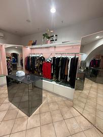 Arredamento Negozio completo