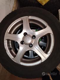 Ruote in lega con pneumatici invernali