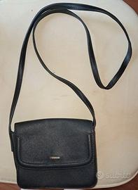 Pochette nera Bershka
