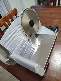 Affettatrice multiuso 