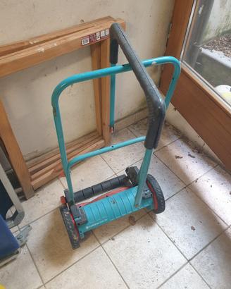 Tagliaerba manuale