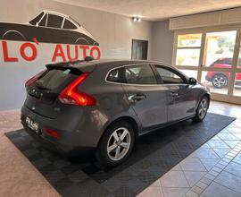 Volvo V40 D2 1.6 Summum