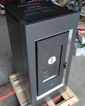 Stufa a pellet 11 KW con WiFi   Cadel