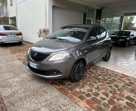 Lancia Ypsilon 1.0 Hybrid Oro Km Zero