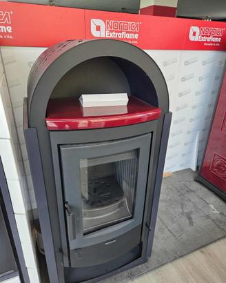 Stufa a legna NORDICA "Svezia New" 10,6 kW colore