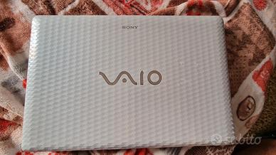 Sony Vaio VPCEH Bianco + Linux Mint