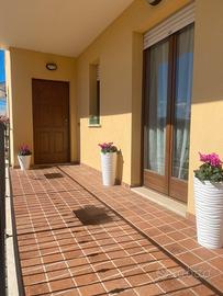 Appartamento con ingresso indipendente, giardino
