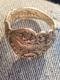 Anello vintage realizzato in argento sterling,