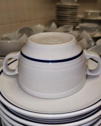 Servizio da consommé tazze e piatti