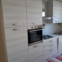 cucina lineare completa di accessori 