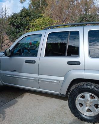 jeep cherokee kj limited 2.5 