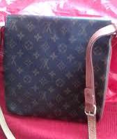 LV : Borsa-borsello, piatto, marcato LV