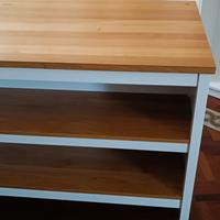 Isola e sedie per la cucina