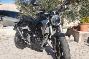 Honda CB 300 R Fullopt!scarico artigianale!
