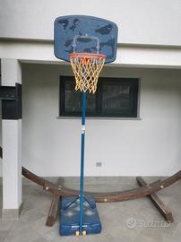 Canestro basket mobile con piantana.