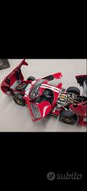 FORD GT40 scala 1/18 modellino nuovo