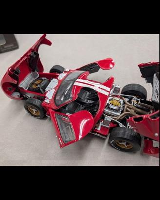 FORD GT40 scala 1/18 modellino nuovo